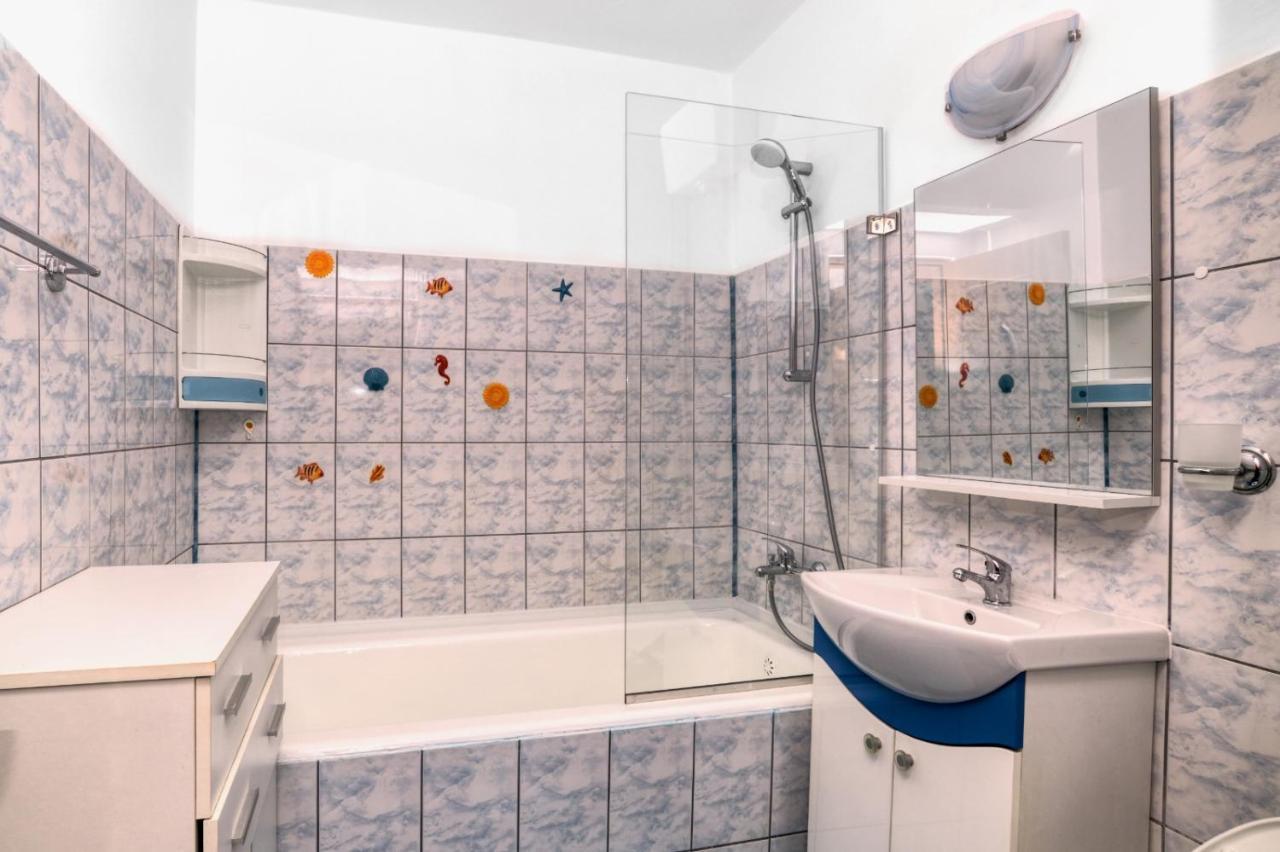 Ioly Apartments Constanta Ngoại thất bức ảnh